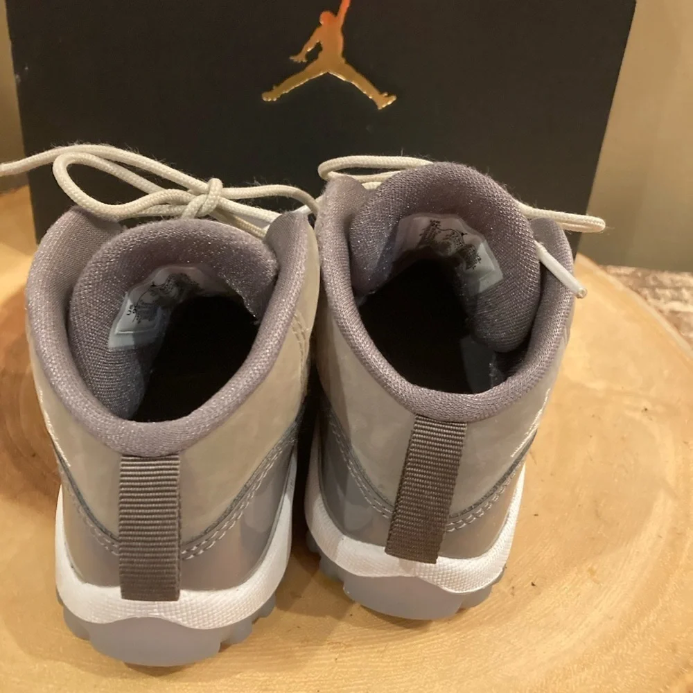 Nike Air Jordan‎ 11 Retro TD Cool Grey Toddler Sneakers Size 9C 378040-005 W/box